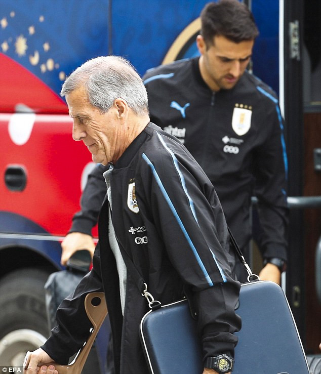 Suarez cung tuyen Uruguay buon ba ve nuoc hinh anh 8